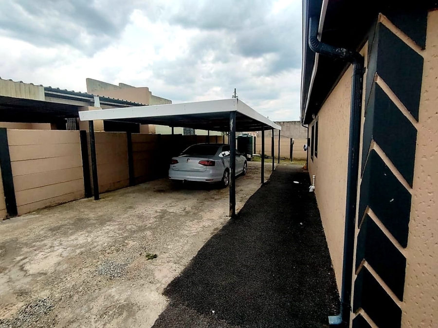3 Bedroom Property for Sale in Mdantsane Nu 17 Eastern Cape